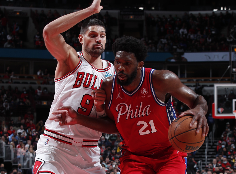 NS险胜PSG，Xiaohu线上压制力十足强强对话四强赛，点燃全场激情