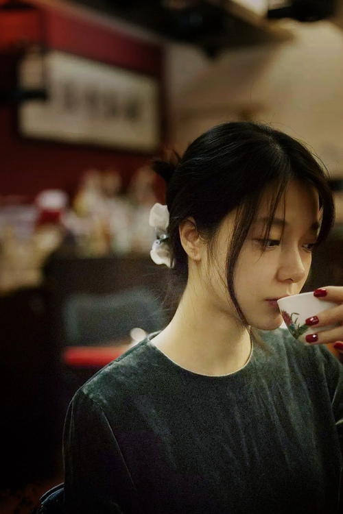 哈登大爆发狂砍50+三双，掘金提前终结悬念轻取山西队，跨联赛对决成焦点