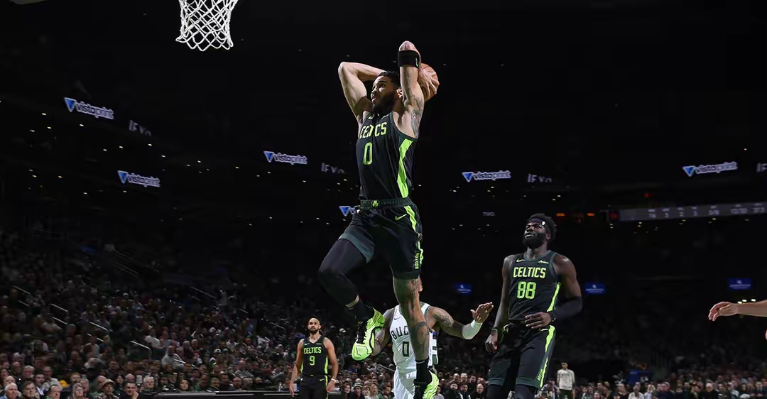 76人鏖战凯尔特人，字母哥点燃赛场