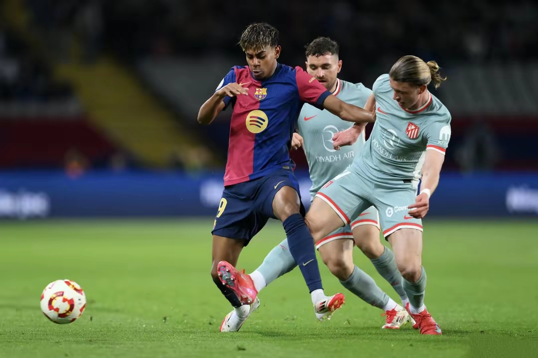 关于马德里竞技险胜勒沃库森，楚阿梅尼点燃赛场的信息