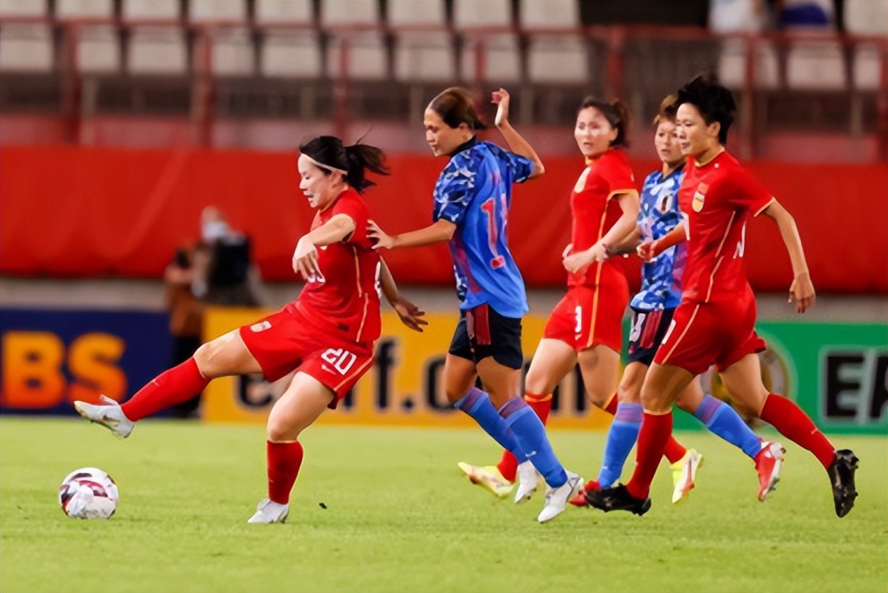 中国队横扫日本队，陈雨菲扛起全队