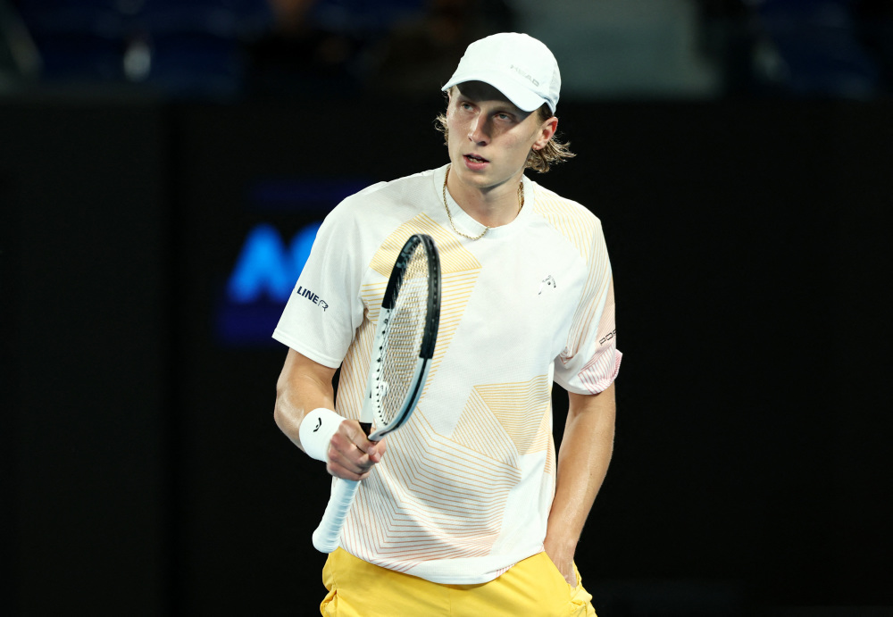 戴维斯杯轻取澳网，梅德韦杰夫统治全场