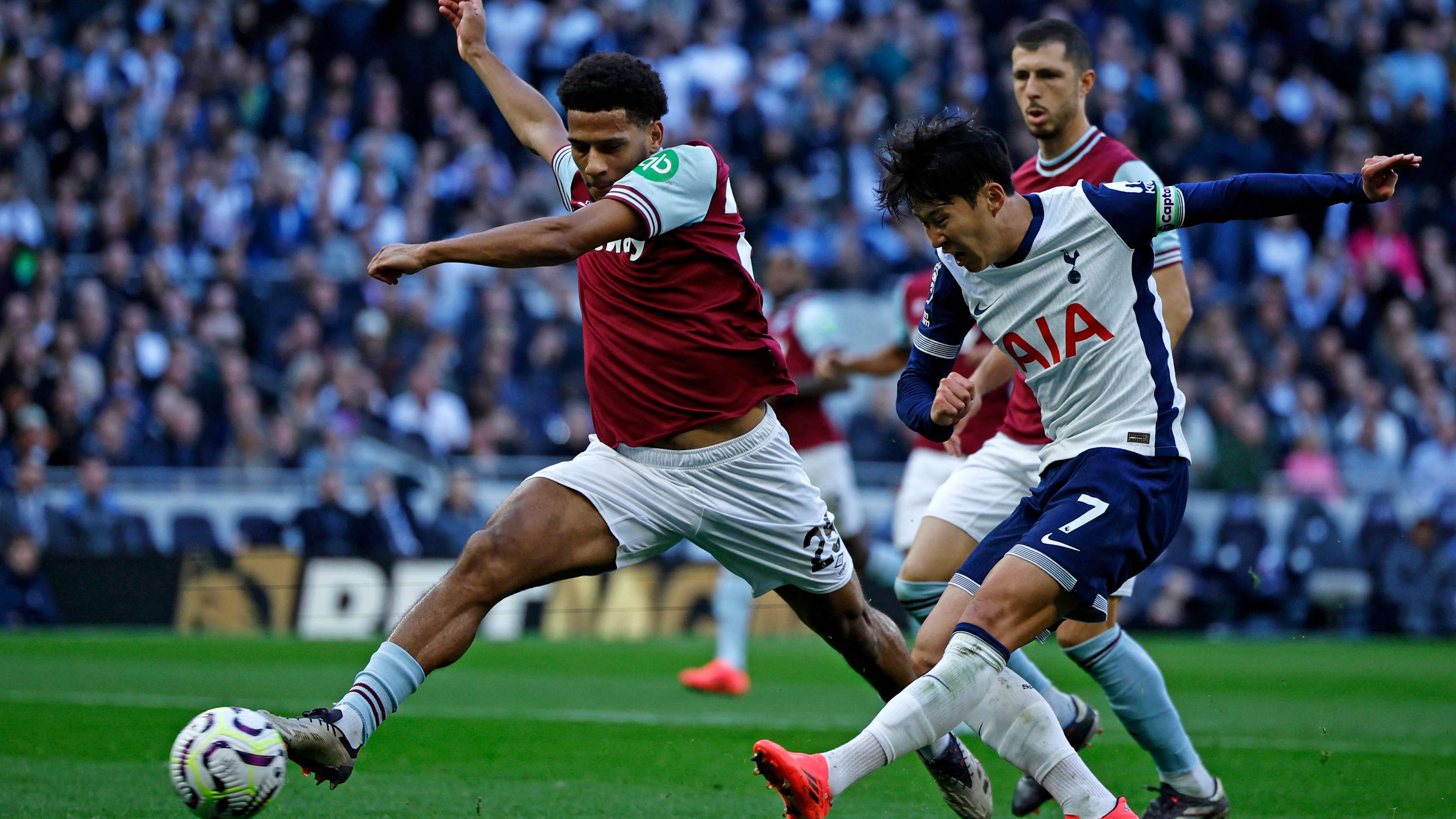 葡萄牙横扫丹麦，拉什福德高光表现